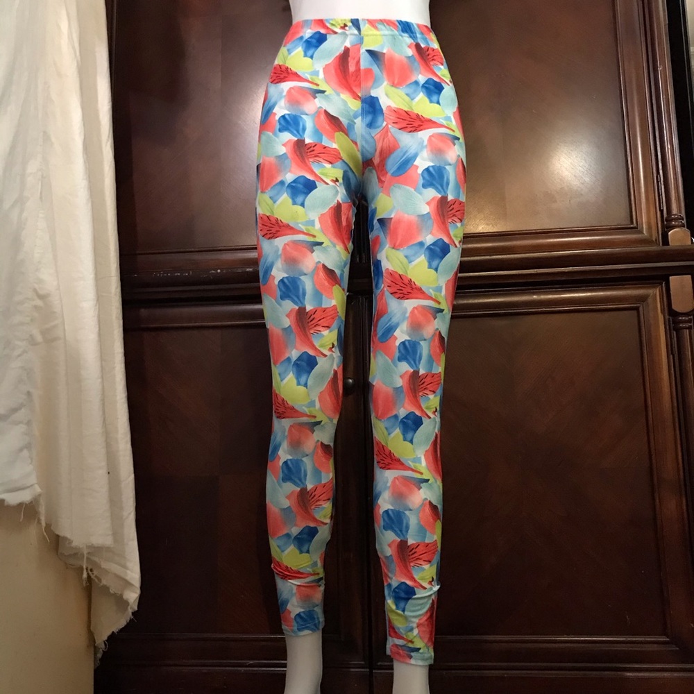 🆕 J & Me Multicolors Leggings-One Size